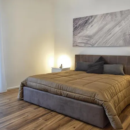 Maison Sama ' * Andria